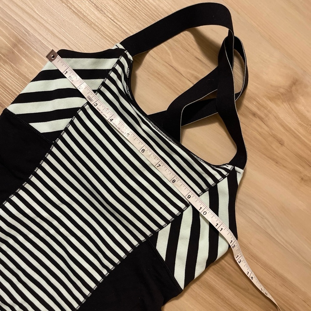 Lululemon womens 4 Work it out Tank Top Black Mint green criss cross strap - Picture 3 of 9